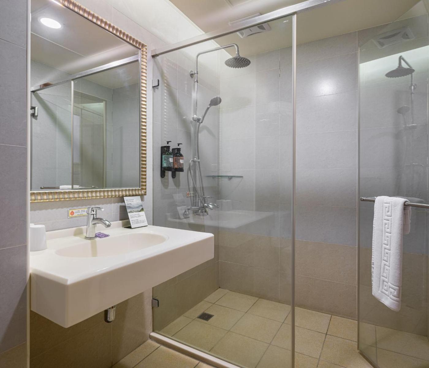 West Hotel Пули Экстерьер фото